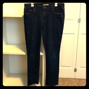 BRAND NEW LEVI Strauss size 16 Mid rise skinny